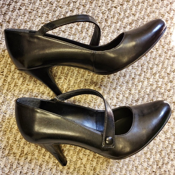 Novacas Shoes - Sexy MooShoes Ava Heel with Asymmetrical Strap